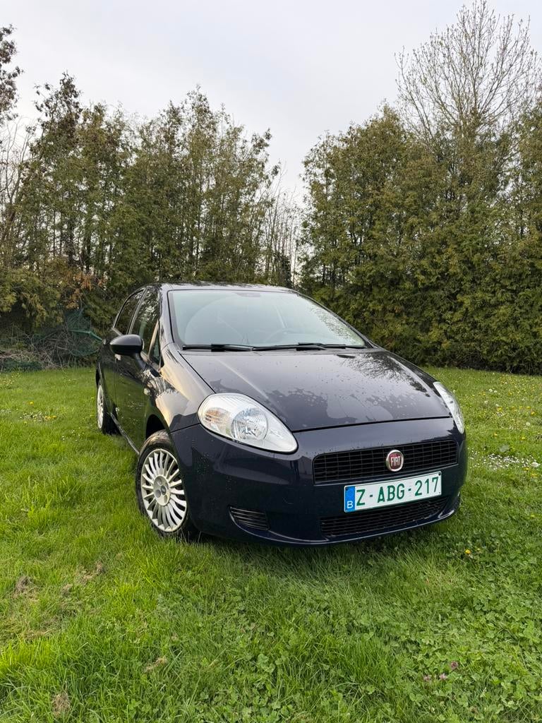 A vendre belle petite punto, Autos, Achat, Entreprise, 5 portes, Punto