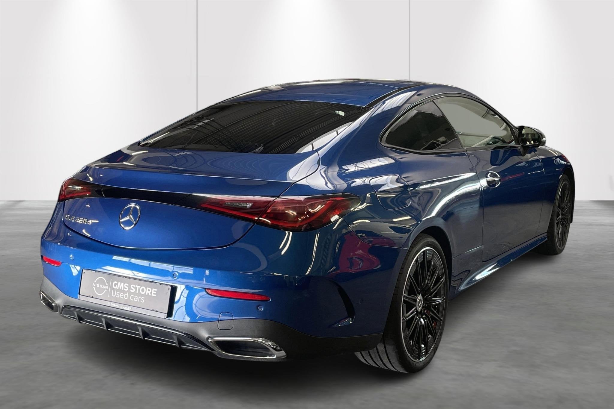 Mercedes-Benz CLE Coupé CLE 220 d AMG Line, Auto's, Automaat, Zwart, Blauw, 124 g/km
