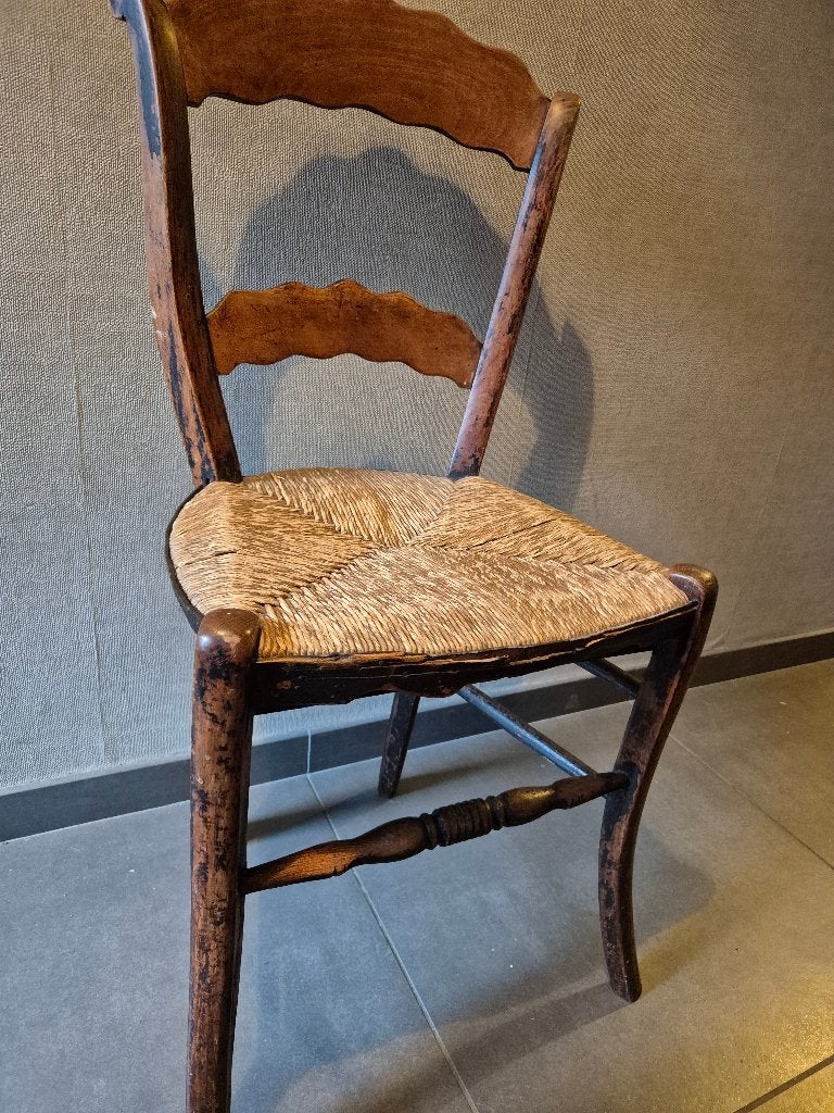 Antieke houten stoel met biezen zitting, Antiek en Kunst, Ophalen