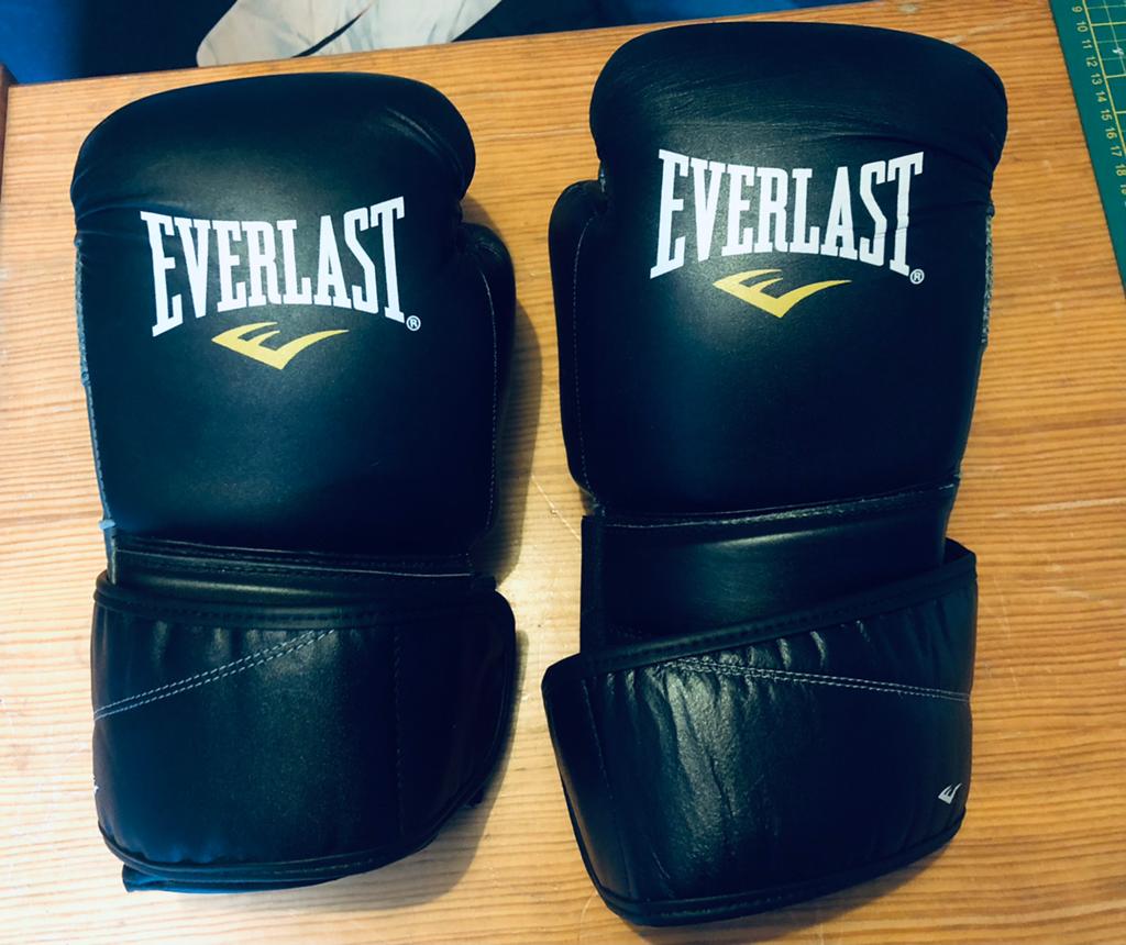 Gants de boxe, Sport en Fitness, Vechtsporten en Zelfverdediging, Overige, Vechtsportbescherming, Nieuw, Maat M