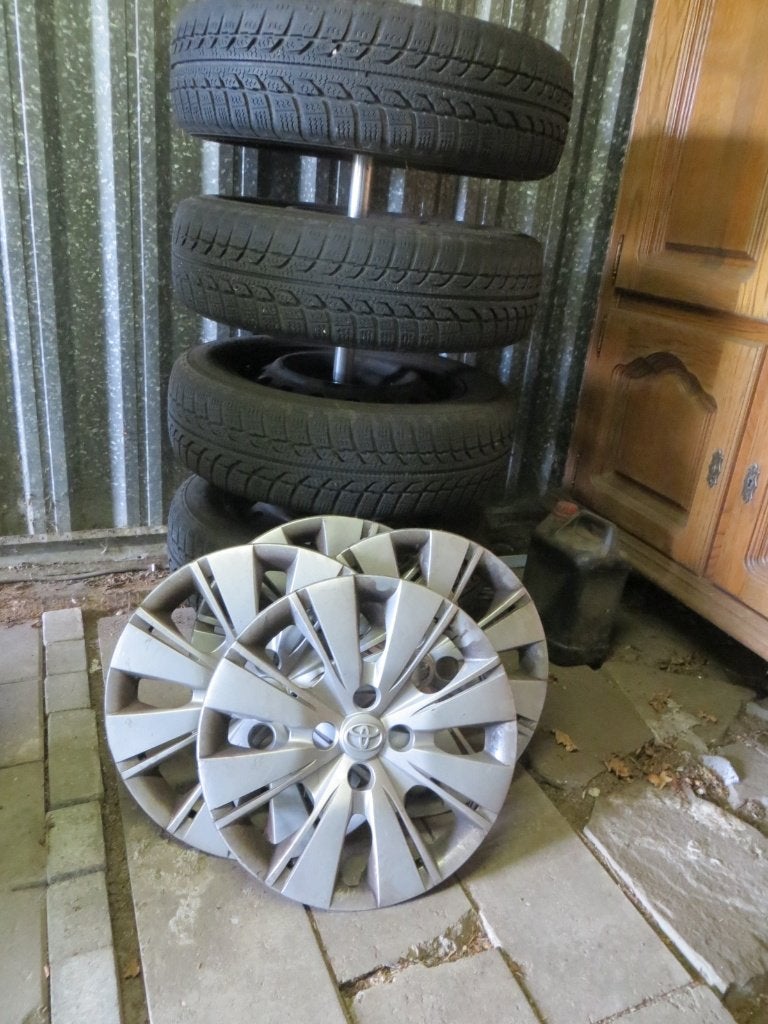 winterbanden op velg, Ophalen, Gebruikt, 15 inch, 175 mm