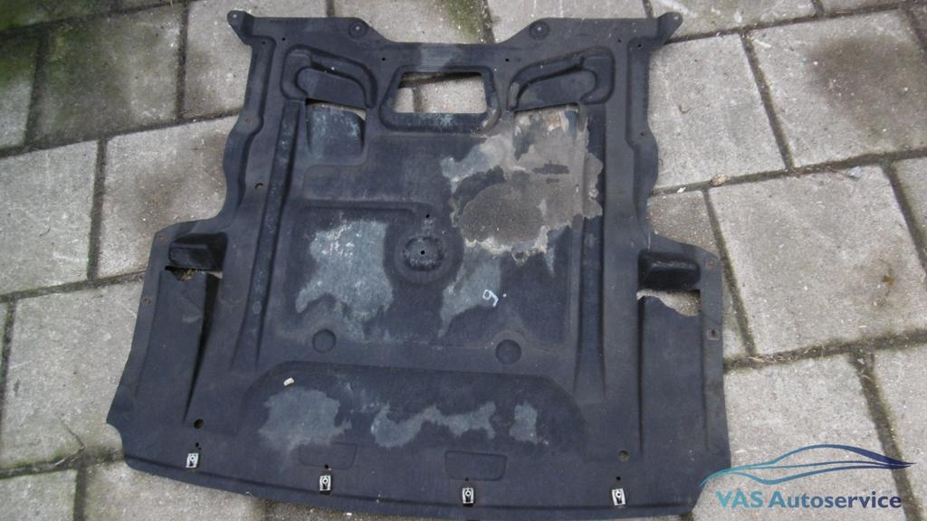Motorbeschermplaat BMW 5-serie  F10-F11- F07   51 75 7 185 1, Ophalen, Gebruikt, -, -