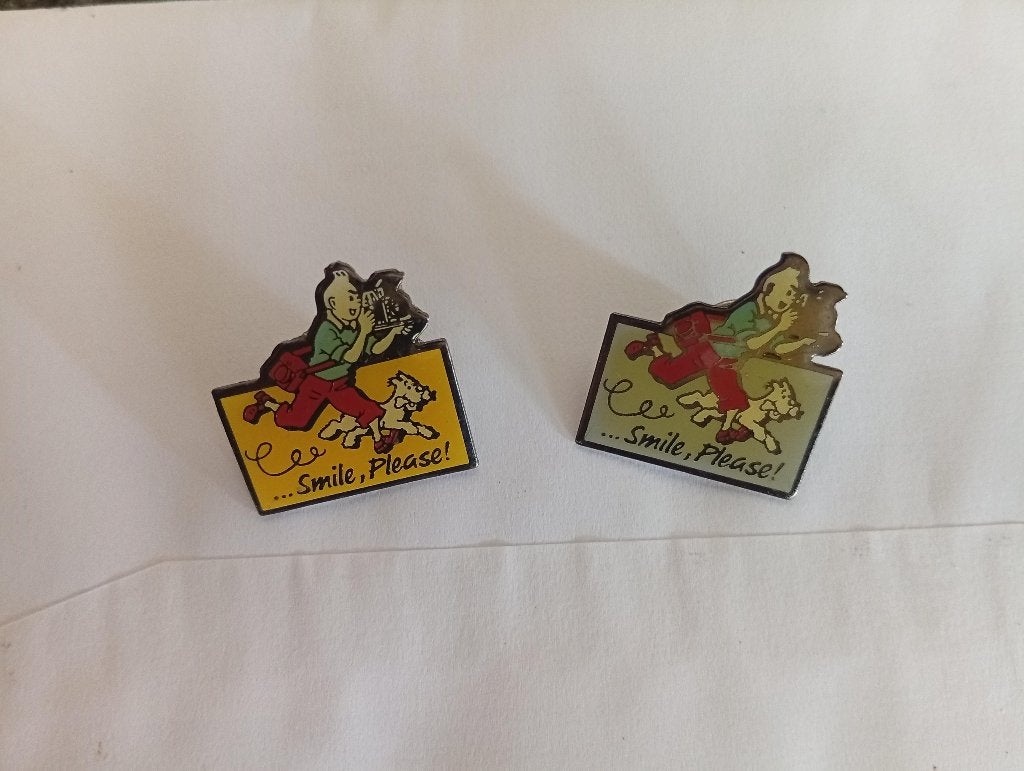2 pin's émaillés Tintin (vente à la pièce ou en lot)., Collections, Enlèvement ou Envoi, Tintin, Neuf, Autres types