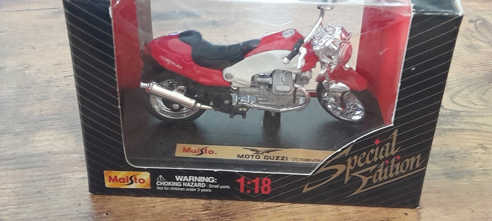 modéle rèduit moto Moto Guzzi èchelle 1/18, Enlèvement ou Envoi, Maisto