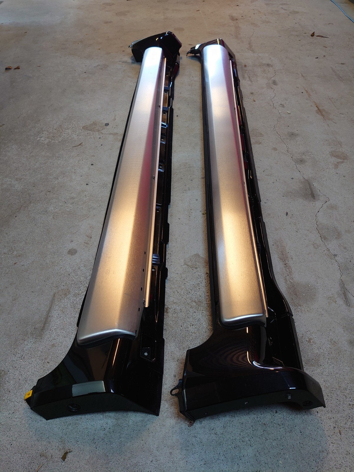 sideskirt/drempellijst volvo xc90, Autos : Pièces & Accessoires, Carrosserie & Tôlerie, Gauche, Enlèvement ou Envoi, Garde-boue