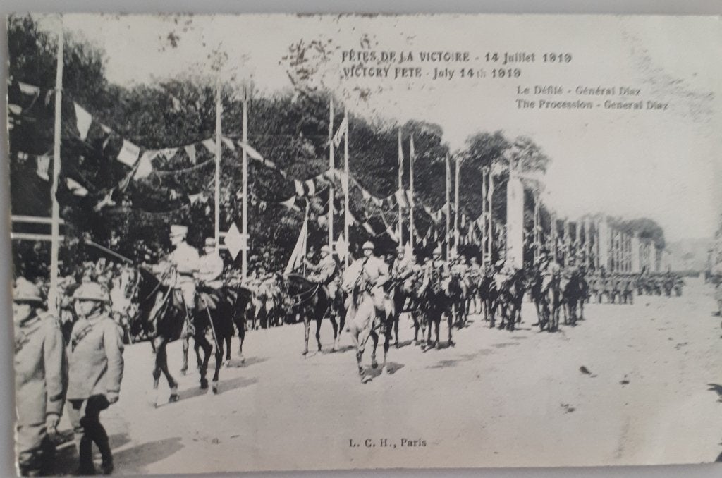 C.P. 1919 : Défilé Victoire Guerre 14-18/ Ref E225, Gelezen, Ophalen of Verzenden, Landmacht, Voor 1940