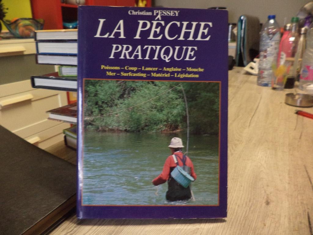 av 1 livre la peche pratique 2.00 euro, Enlèvement ou Envoi, Comme neuf