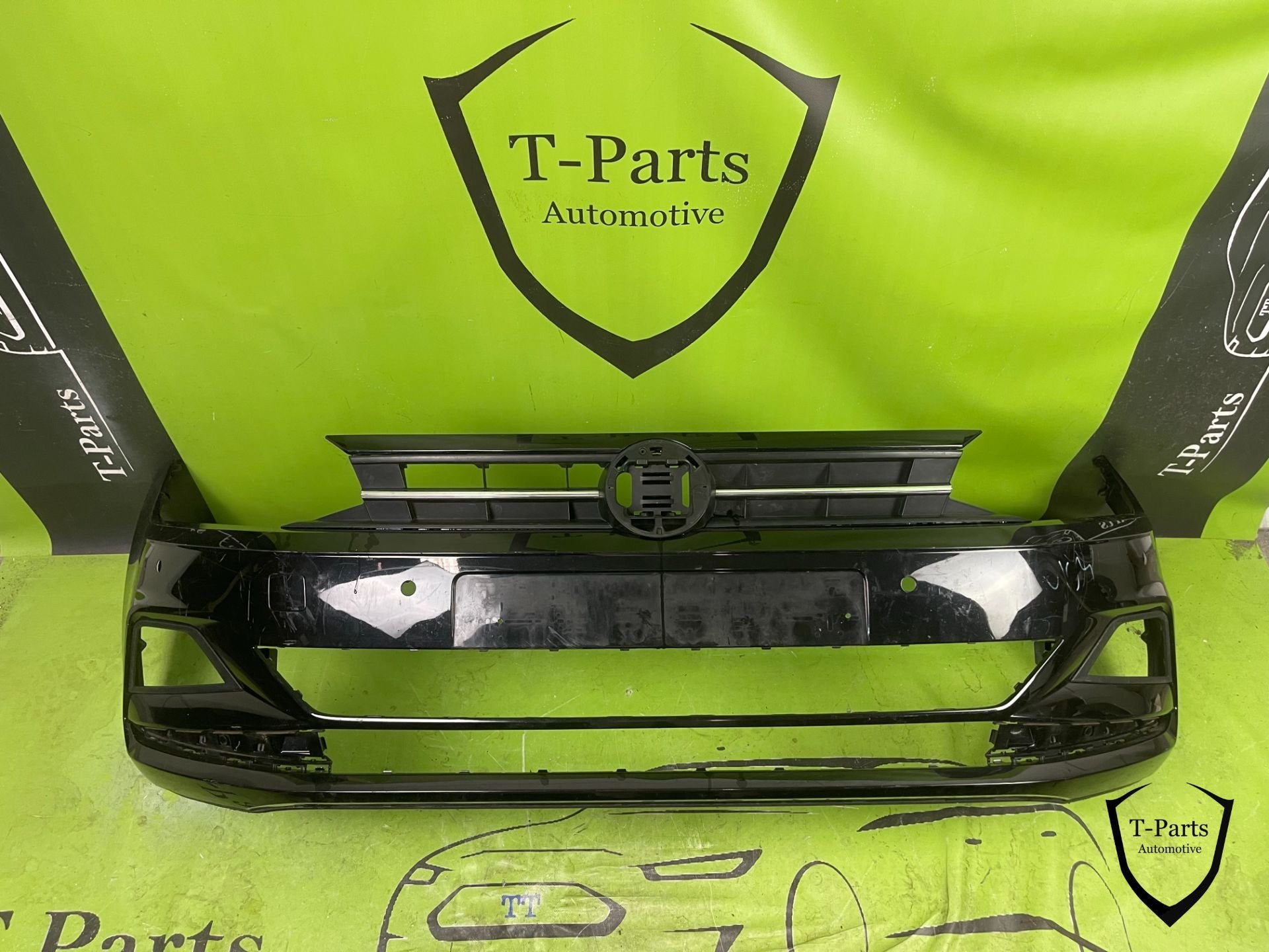 volkswagen polo 2G voorbumper bumper grille rooster, Auto-onderdelen, Info@fabrikant.eu, Volkswagen, Bumper, Fabrikantstraat 1
1000 AA  Amsterdam