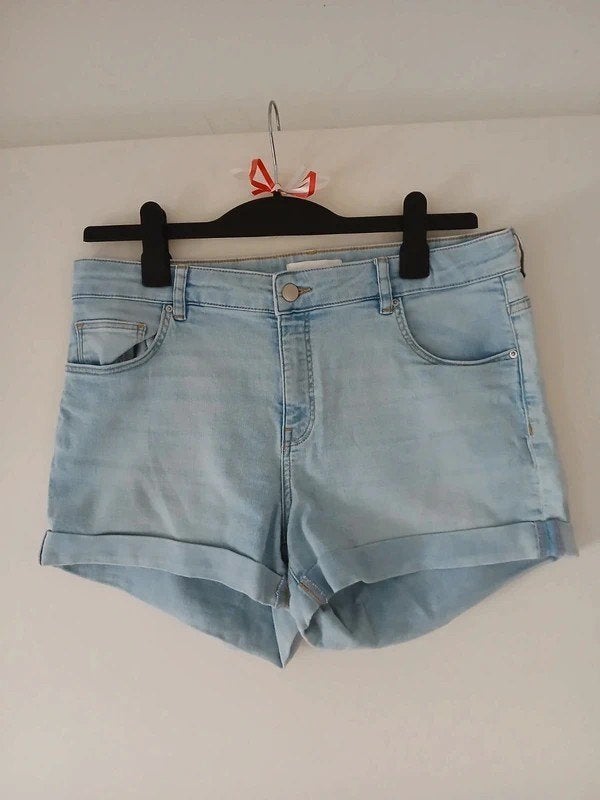 Maat 42 Lichtblauwe jeans short H&M, Ophalen, H&M, Blauw, Zo goed als nieuw