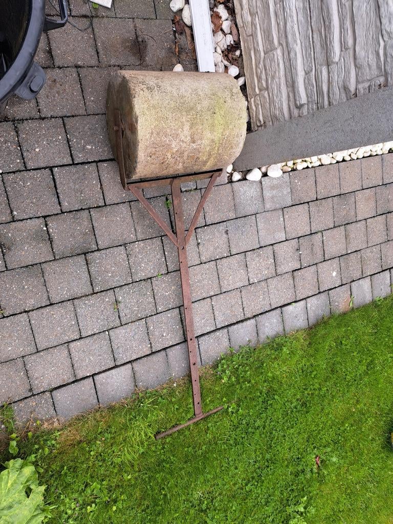 Betonnen rol, Tuin en Terras, Ophalen