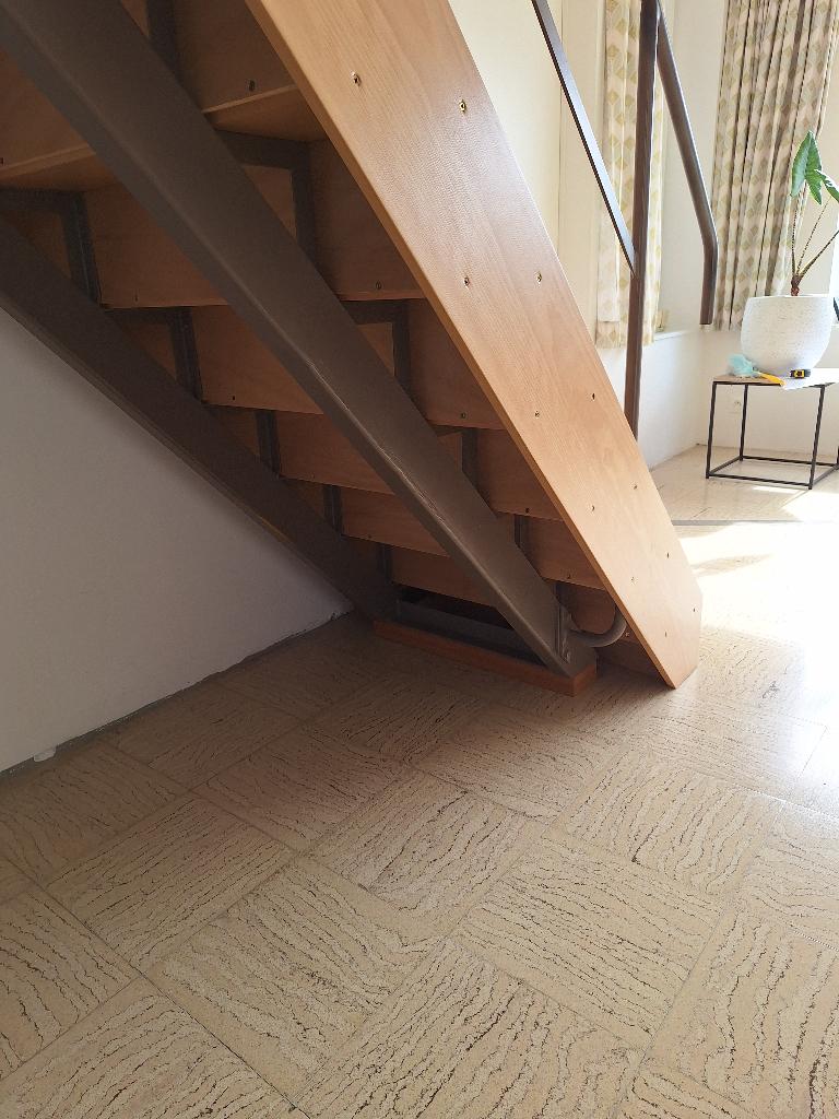 Trap -constructie in metaal, Doe-het-zelf en Bouw, Ladders en Trappen, Ophalen, Gebruikt, Trap, 2 tot 4 meter