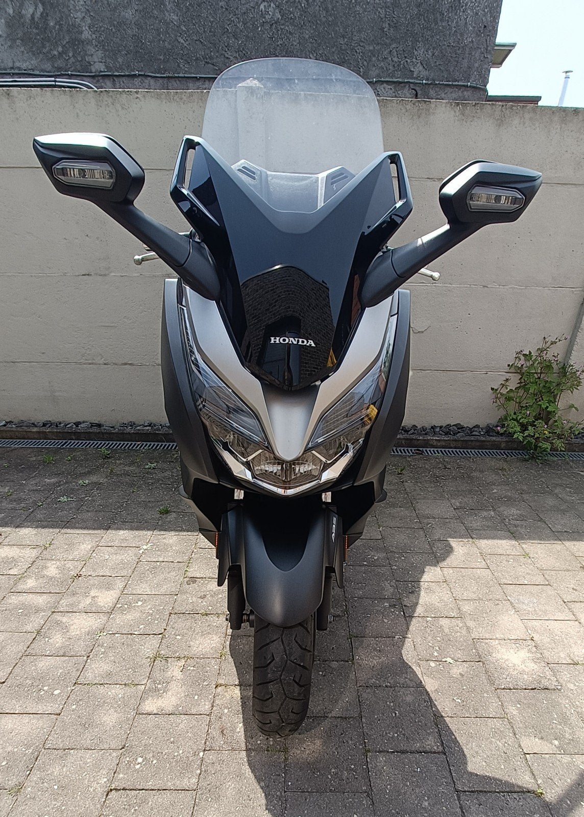 Honda Forza 300, 2019 blanco gekeurd voor verkoop., Motos, Motos | Honda, Particulier, Scooter, 12 à 35 kW, 1 cylindre, ABS, Éclairage LED