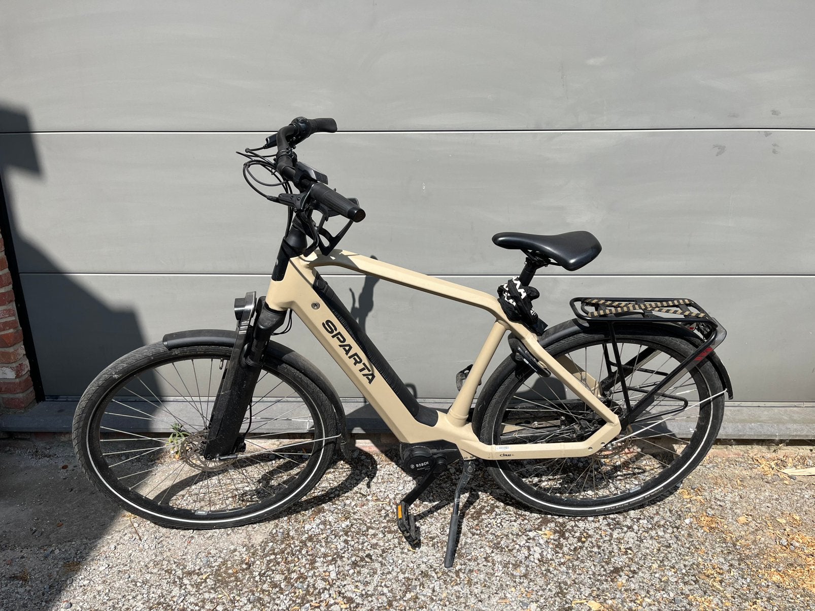 Vélo électrique Sparta D-Rule Fit, beige, taille 57, Vélos & Vélomoteurs, Enlèvement ou Envoi, Comme neuf, Sparta