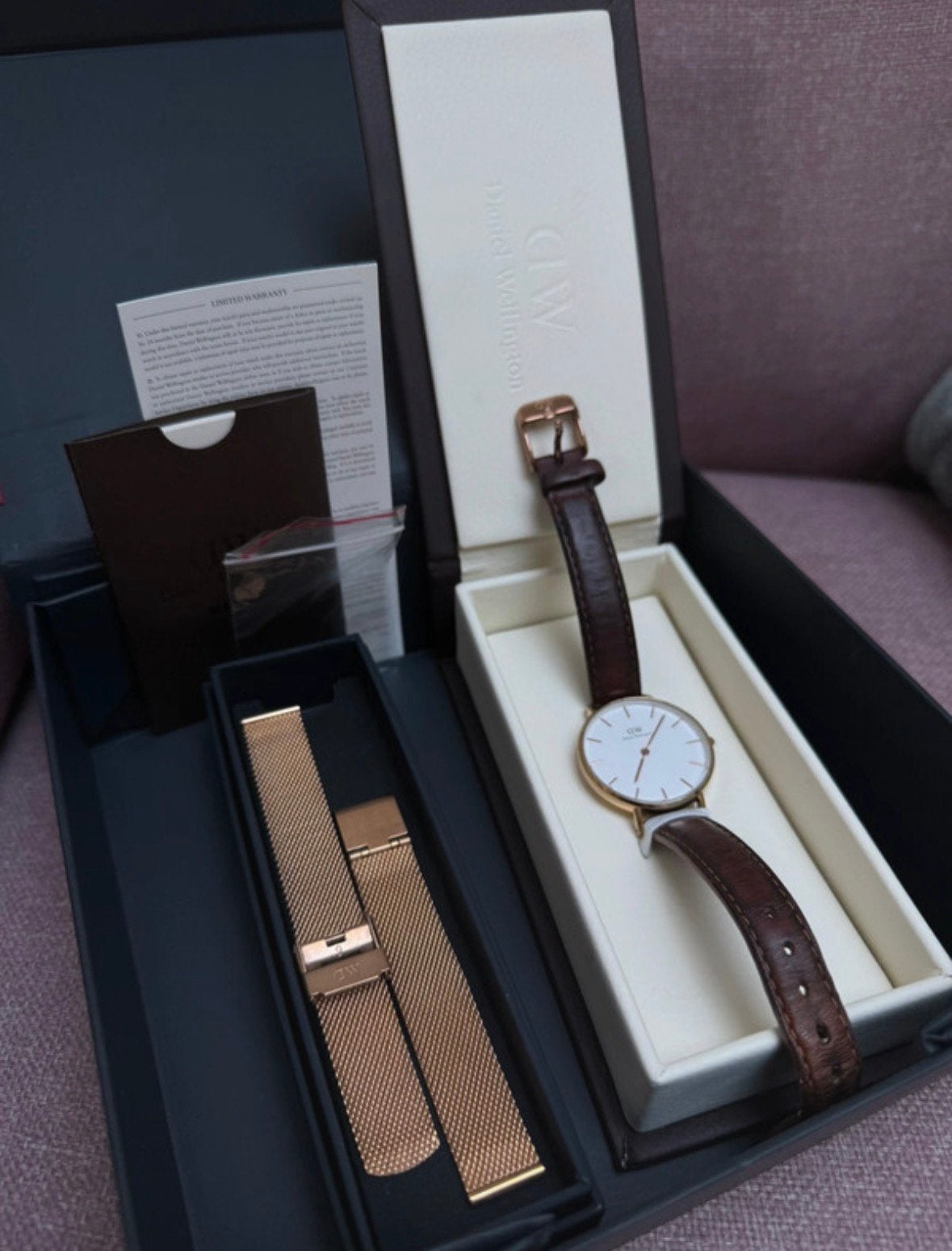 Montre Daniel Wellington 32mm - 2 bracelets, Montre-bracelet, Autres marques, Enlèvement ou Envoi, Cuir