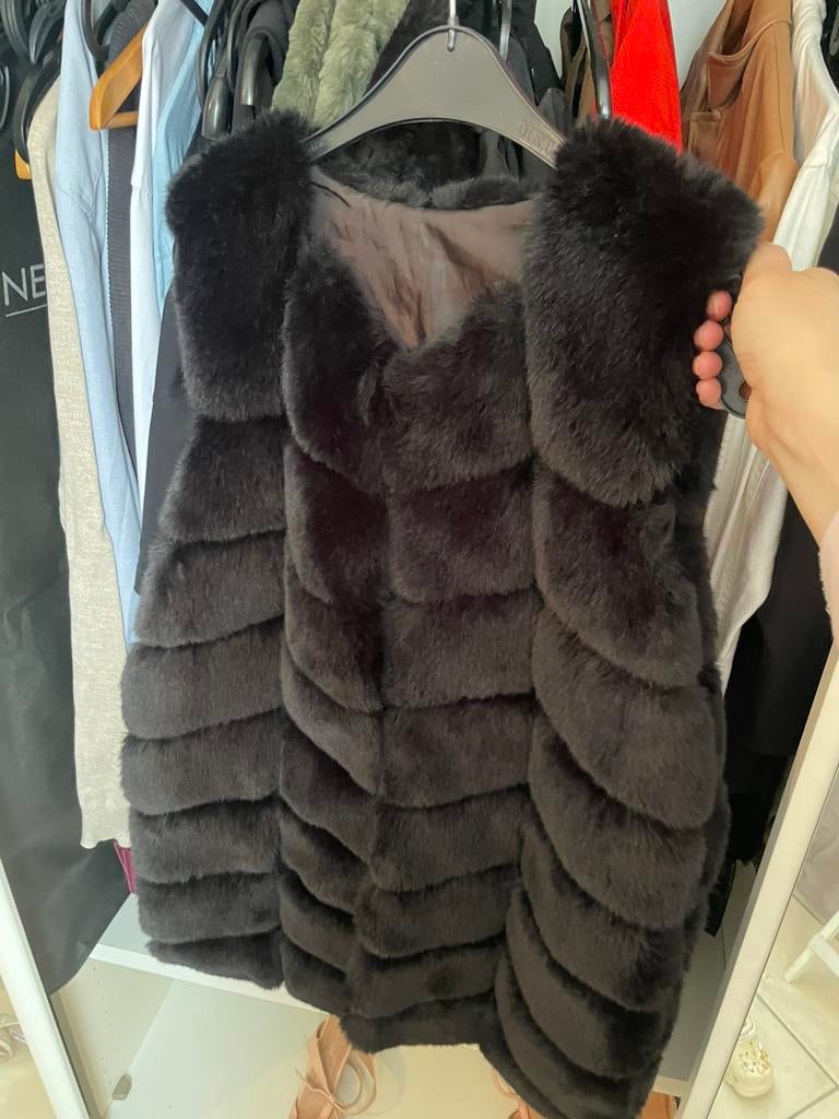 Zwarte faux fur bodywarmer van imitatiebont., Kleding | Dames, Bodywarmers, Ophalen, Zo goed als nieuw