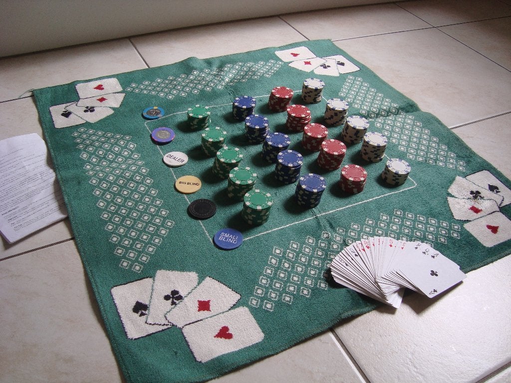 set poker tapis + jetons + jeux de cartes, Enlèvement, Utilisé