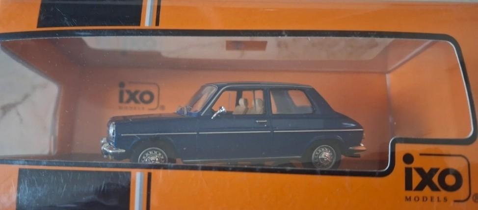 Simca 1100 Special 3 portes 1971 bleue 1:43 en vitrine, Enlèvement ou Envoi