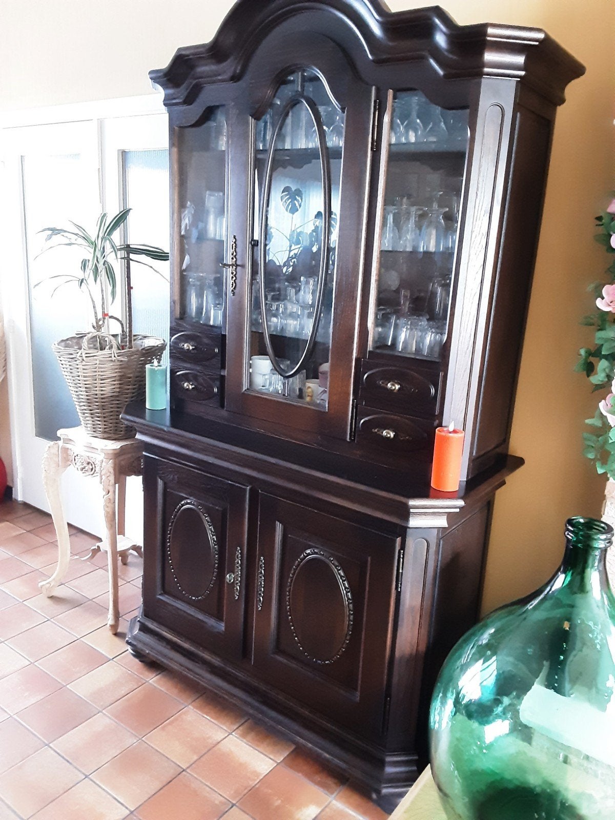 meuble bas avec vitrine, Enlèvement