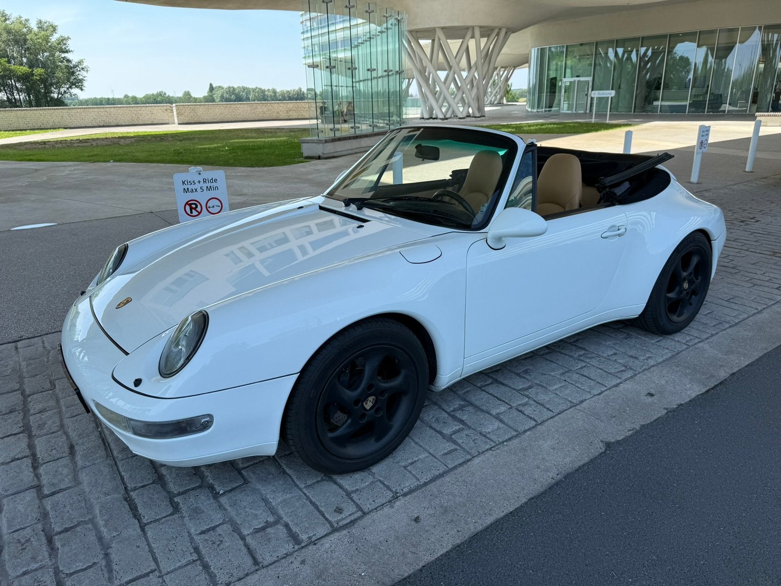 PORSCHE 993 cabrio, Auto's, Porsche, 4 zetels, Achterwielaandrijving, Beige, Cabriolet