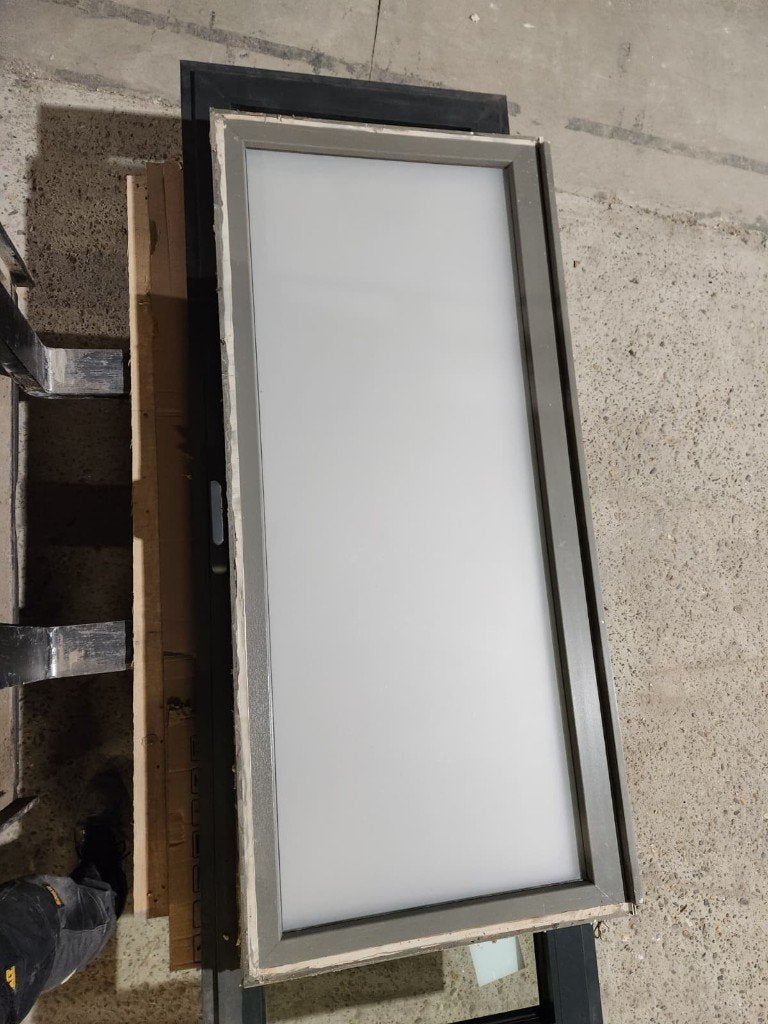 Vast raam met melkglas – zeer goede staat, Gevelraam of Ruit, Minder dan 80 cm, Ophalen of Verzenden, Zo goed als nieuw