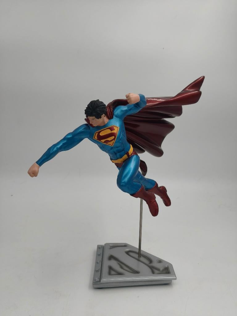 Statue Superman DC Collectibles Man of Steel, Enlèvement ou Envoi, Comme neuf, Film, Statue, Réplique ou Modèle