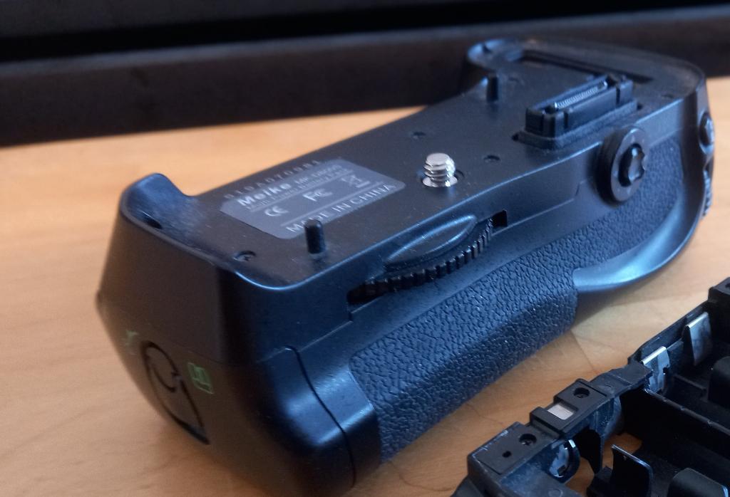 Meike MK-D800S grip voor Nikon D800/D810, Audio, Tv en Foto, Ophalen of Verzenden, Zo goed als nieuw, Nikon