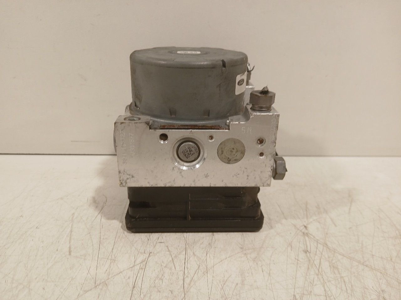 Abs pomp Ford Focus, Onderdelen@venauto.nl, Van der Ven Autorecycling B.V., Ettenseweg 76, 4706 PB Roosendaal, The Netherlands