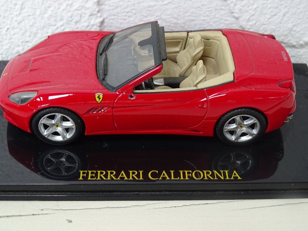 Ferrari CALIFORNIA  1:38 Maosto-Shell Collezione, Enlèvement ou Envoi, Comme neuf, Voiture