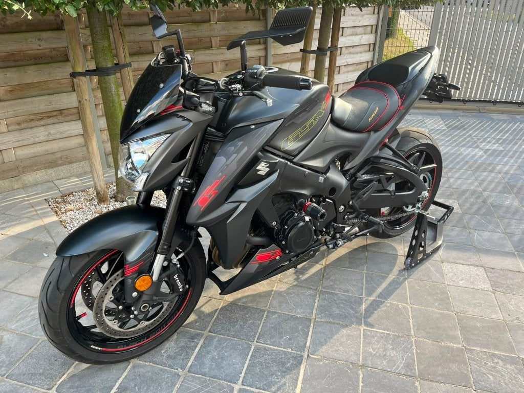 Suzuki GSX-S1000**Black Edition**7500km!!**7/2020*Akrapovic*, Motorrijbewijs A, Bedrijf, LED Verlichting, Meer dan 35 kW