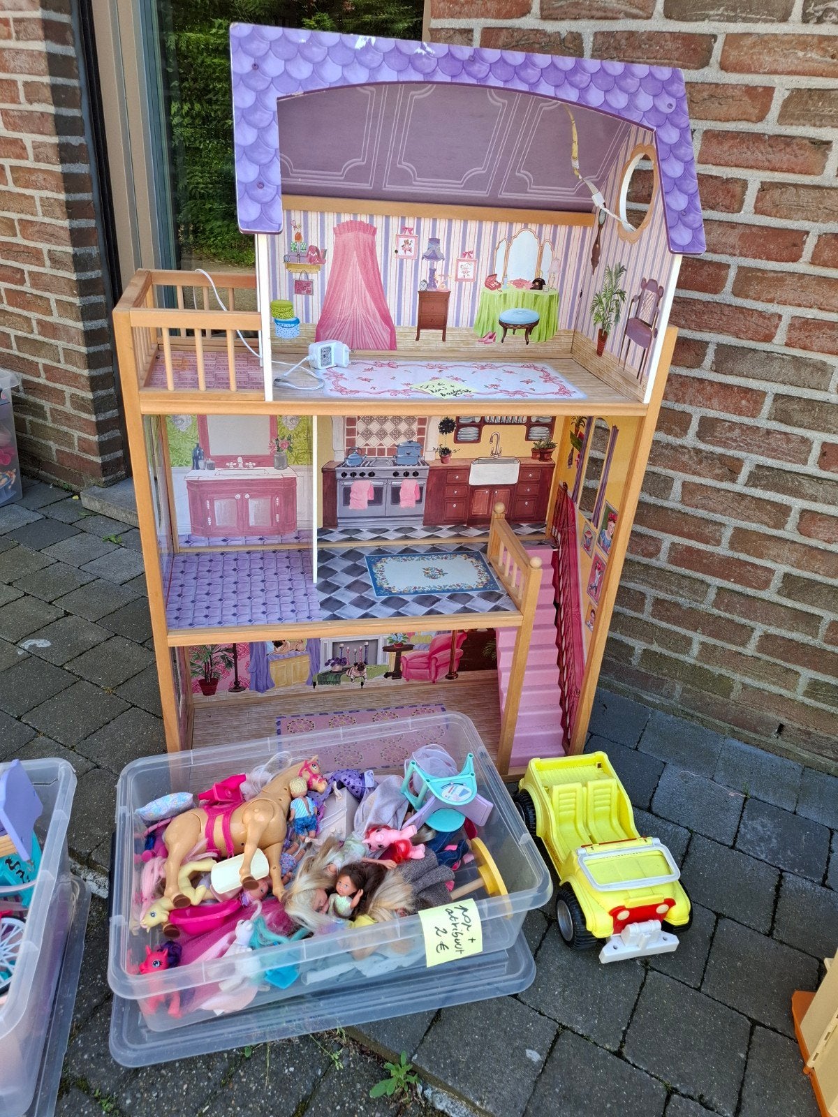 Barbie huis en gerief, Enlèvement