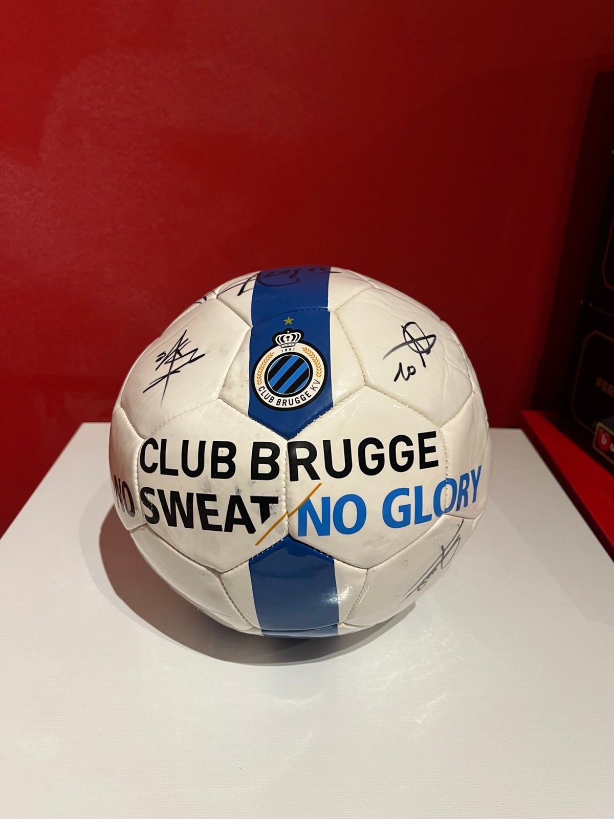 Gesigneerde voetbal Club Brugge, Verzamelen, Ophalen of Verzenden, Zo goed als nieuw, Overige typen