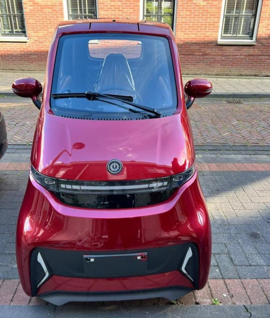 Vrijwel nieuwe overdekte scootmobiel MOVE E4, Enlèvement, Microcar