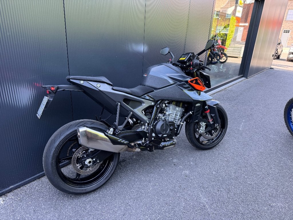 KTM - 990 Duke, Motoren, 2 cilinders, Occasion, Motorrijbewijs A, Bedrijf