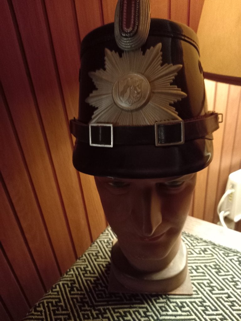 Duitse helm te koop, Ophalen