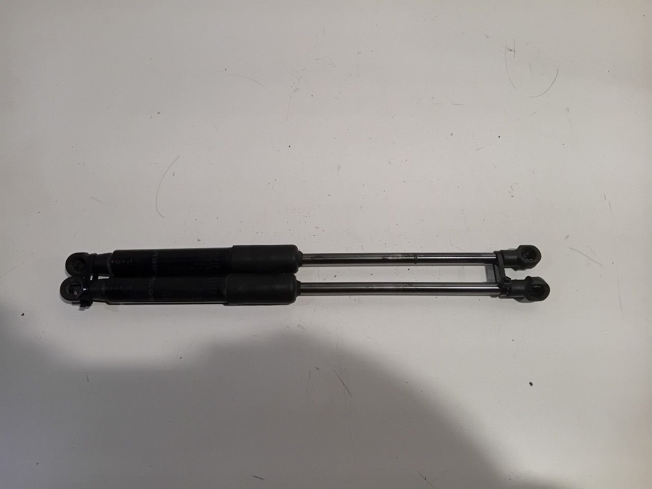 Gasdrukveerset voor Renault Trafic, Autos : Pièces & Accessoires, Carrosserie & Tôlerie, Renault, Utilisé, Origine de la pièce connue