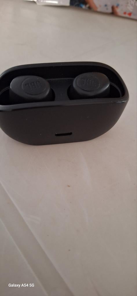 Jbl oortjes wafe 100, Télécoms, Téléphonie mobile | Écouteurs, Bluetooth, Utilisé, Intra-auriculaires (In-Ear), Noir