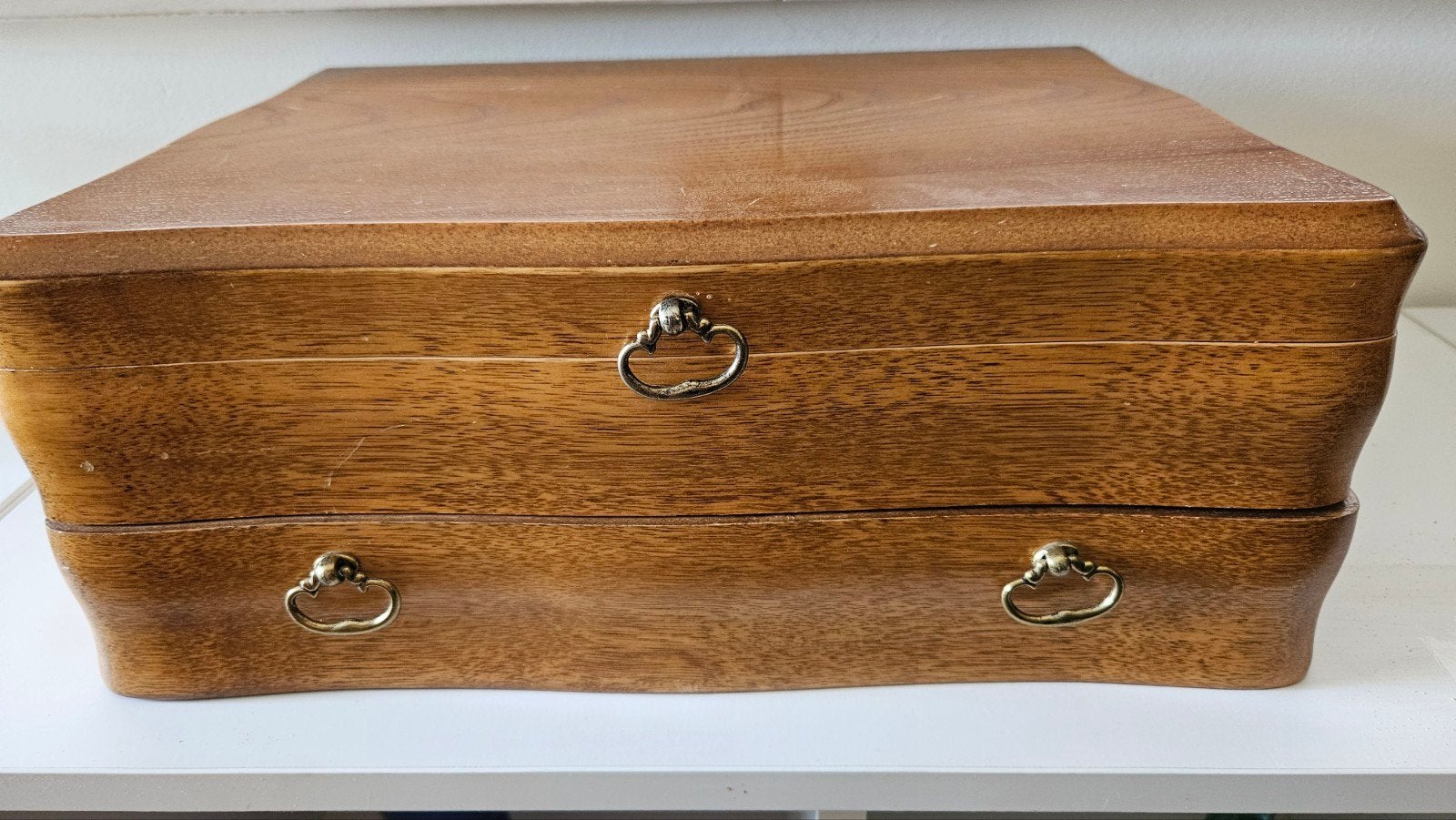 Menagère en acier inoxydable doré dans un coffret en bois, Maison & Meubles, Cuisine | Couverts, Enlèvement