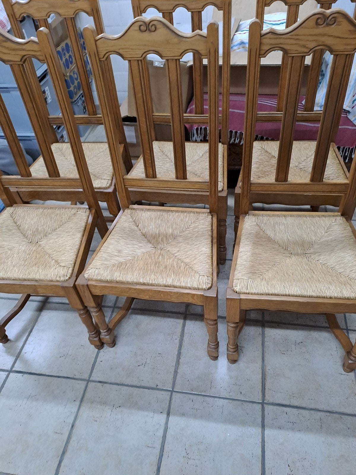 6 chaises en chêne, Enlèvement