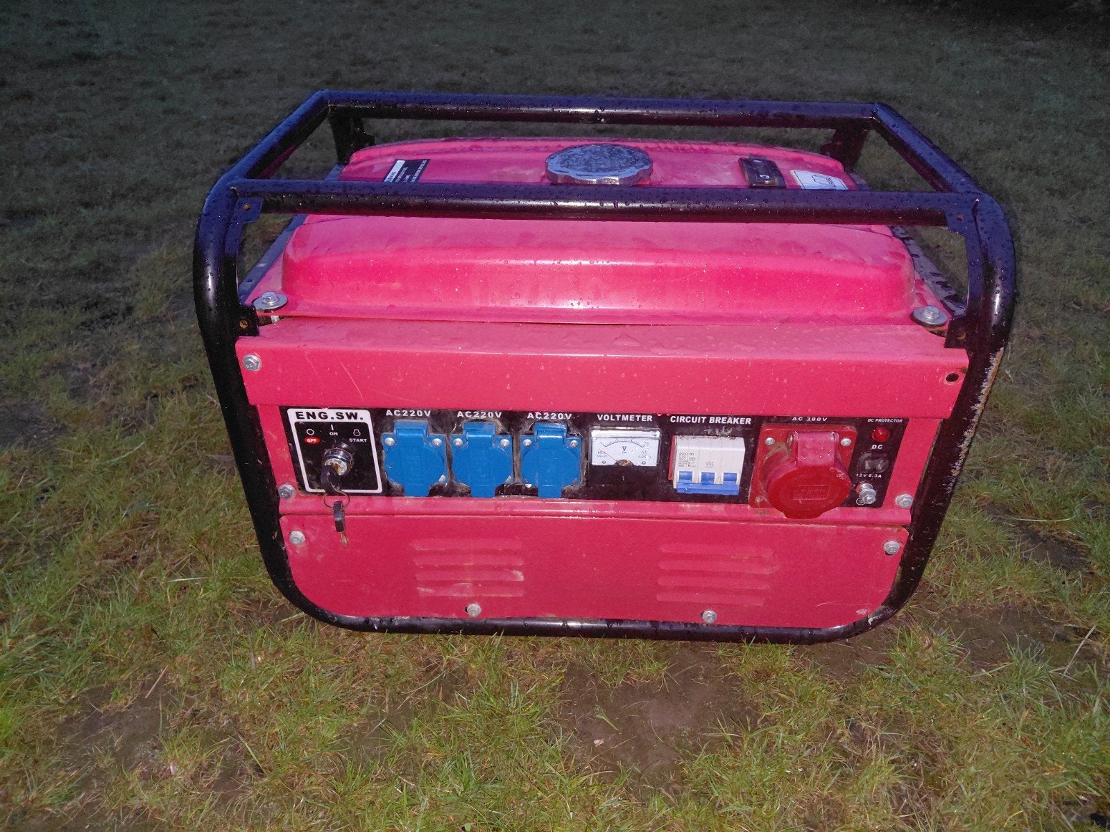 Alimentation de secours du générateur silencieux Huttenberg, Bricolage & Construction, Enlèvement