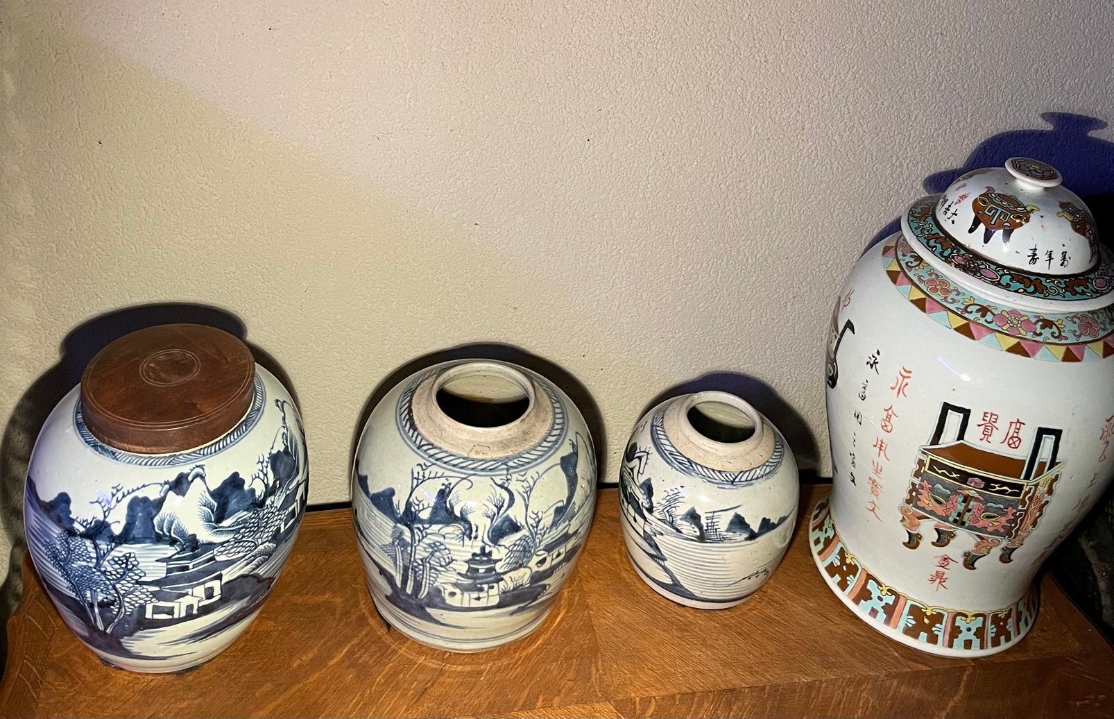 Vases chinois, Enlèvement