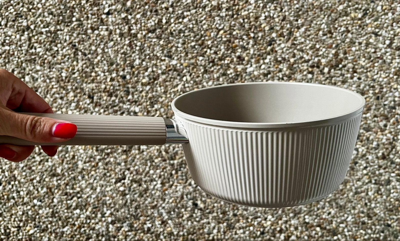 2 casseroles, faitout, poêle, couvercle, beige, neuf, Maison & Meubles, Cuisine | Casseroles & Poêles, Neuf, Enlèvement ou Envoi