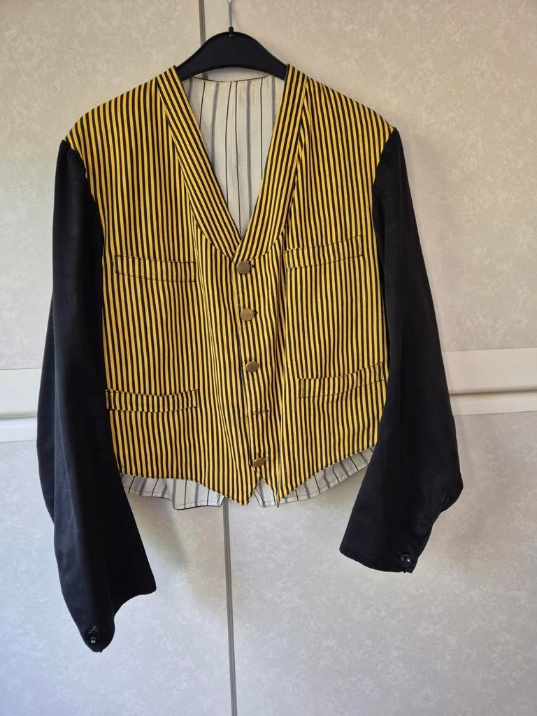 Retro vintage butler vest. Prijs:25€    passen mogelijk., Ophalen