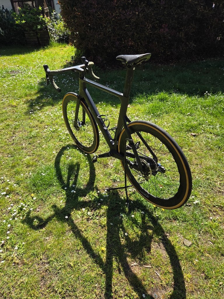 Canyon Aeroad CFR SRAM RED AXS - Zipp 454 NSW - maat L, Autres marques, 57 à 61 cm, Comme neuf, Enlèvement