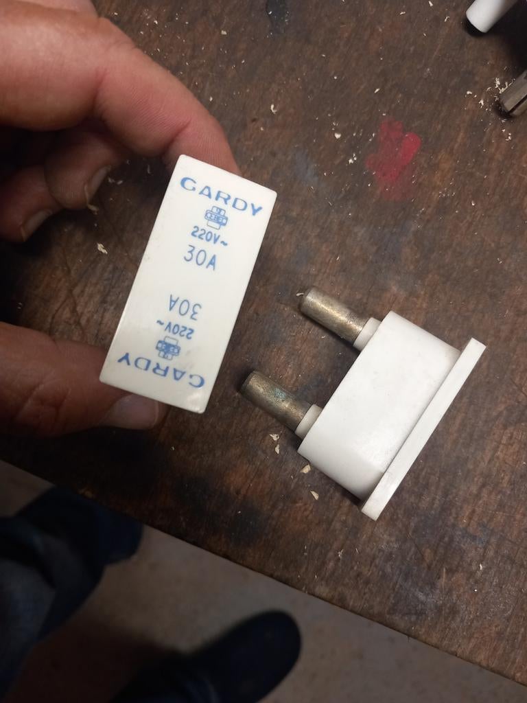 Fusible a Broche 30 A, Envoi