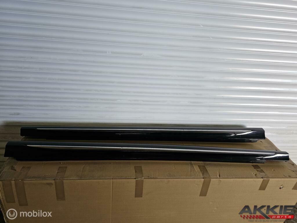 Mercedes A45 Sideskirt set Amg A1776904401, Gebruikt, Ophalen of Verzenden