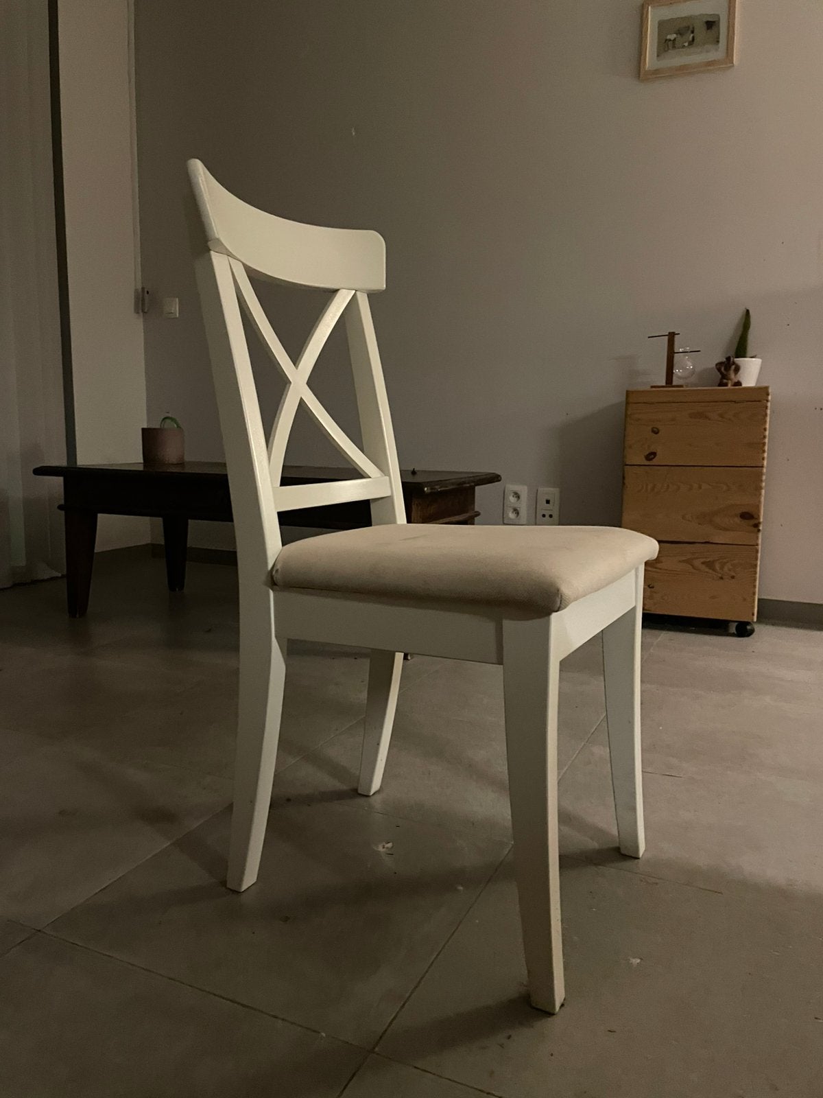 DRINGEND WEGENS VERHUIS: IKEA INGOLF stoelen – 2 stuks, Huis en Inrichting, Ophalen, Zo goed als nieuw