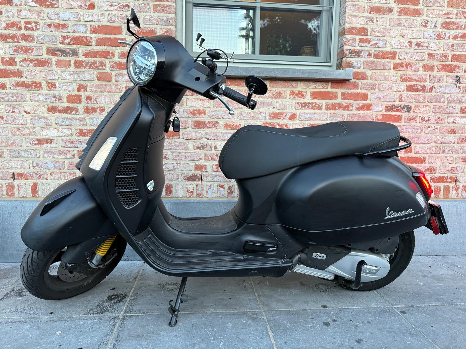 Vespa piaggo 125 cc, Ophalen, Overige modellen, 125 cc, Zo goed als nieuw