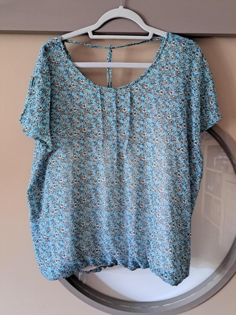 Giovane blouse mt 40/42, Kleding | Dames, Maat 38/40 (M), Blauw, Ophalen of Verzenden, Zo goed als nieuw