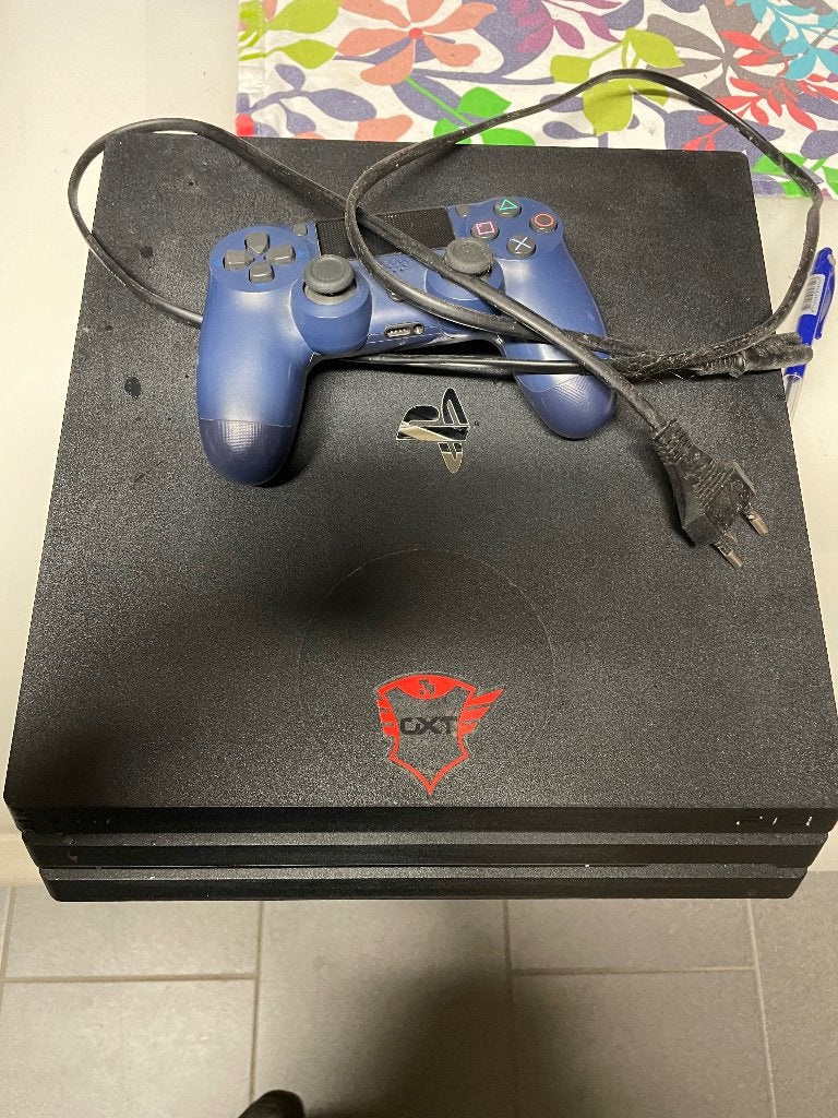 PS 4 pro + 3 Spellen, Ophalen of Verzenden, Pro