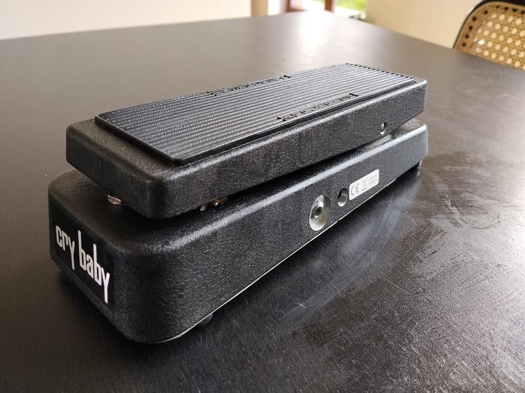 Pédale cry baby GCB-95